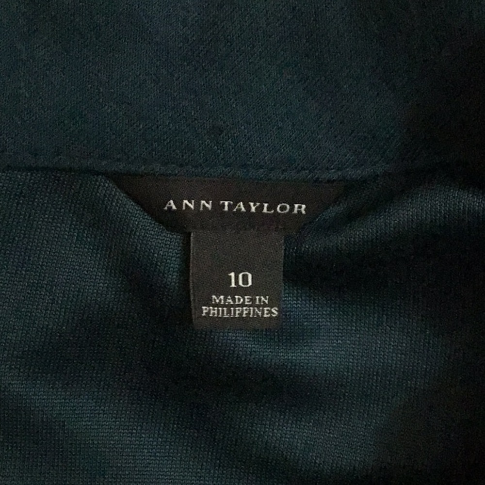 Ann Taylor Forest Green Knit Dress, sz 10 - Picture 8 of 10